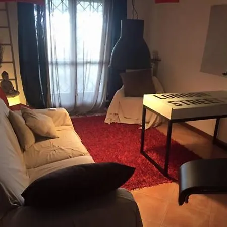 Apartment Art Coaching Vitinia